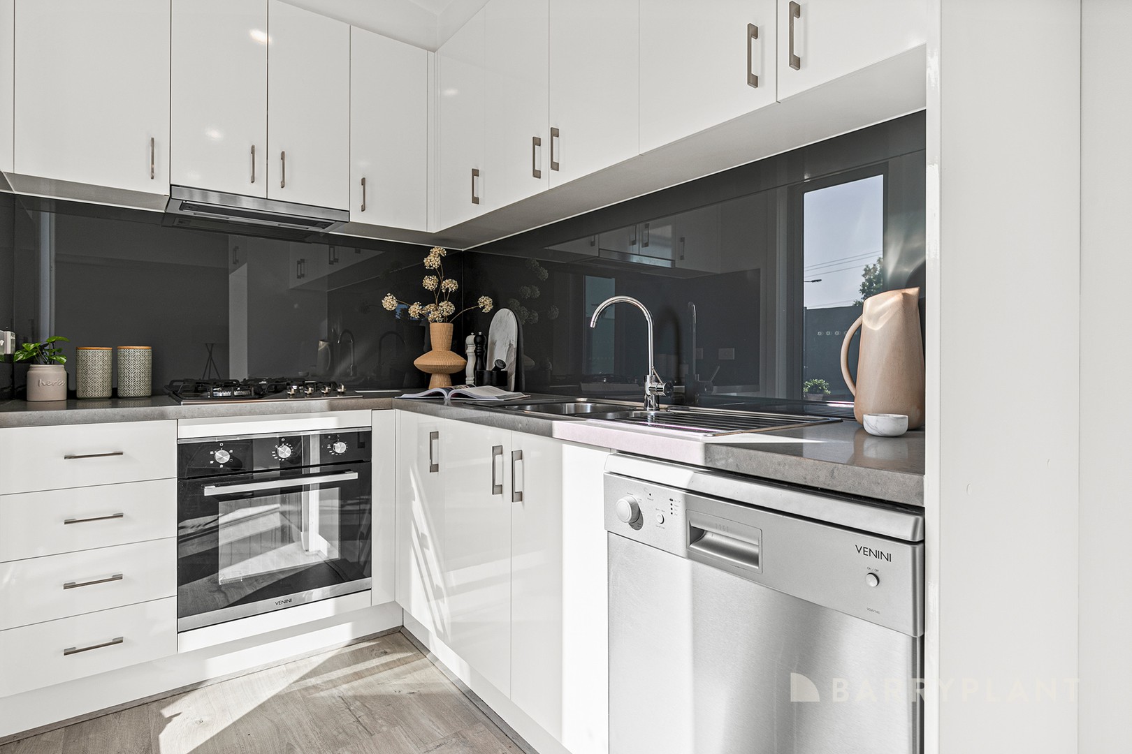 2/788 Pascoe Vale Road, Glenroy, VIC 3046 - Thumbnail 2 - 15/10/2024