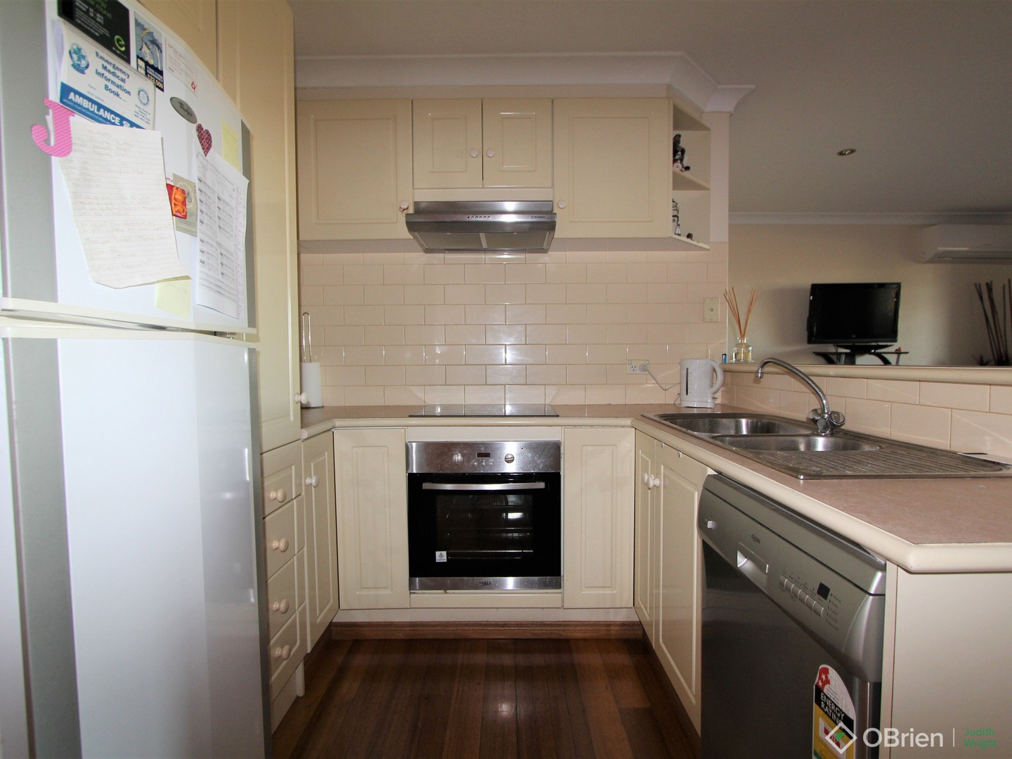 2/8-10 Forrest Avenue, Newhaven, VIC 3925, Newhaven - Thumbnail 4