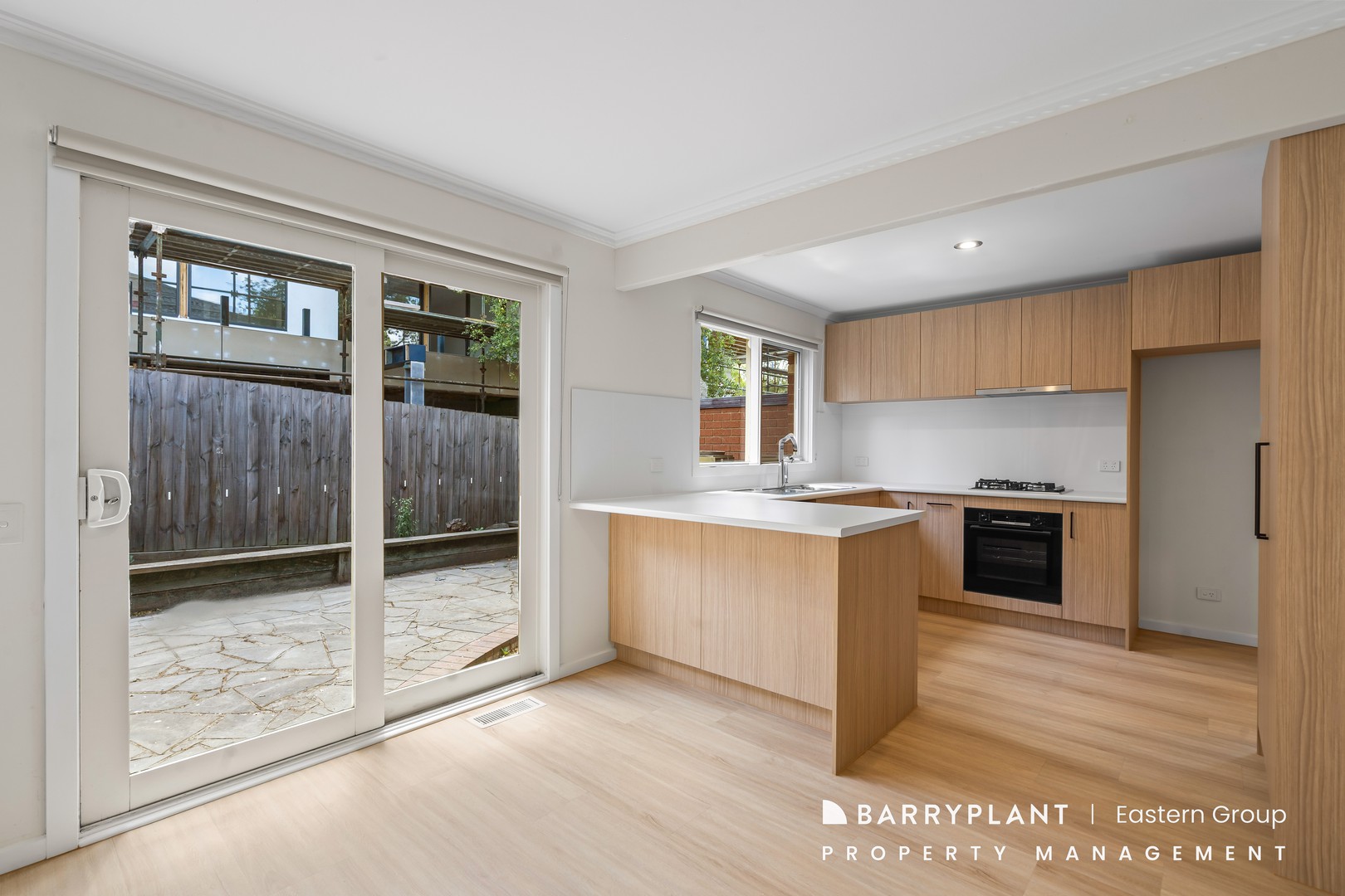 2/8-10 Poulter Avenue, Greensborough, VIC 3088, Greensborough - Thumbnail 4