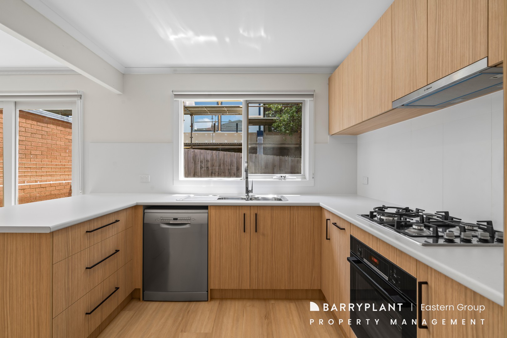 2/8-10 Poulter Avenue, Greensborough, VIC 3088, Greensborough - Thumbnail 5