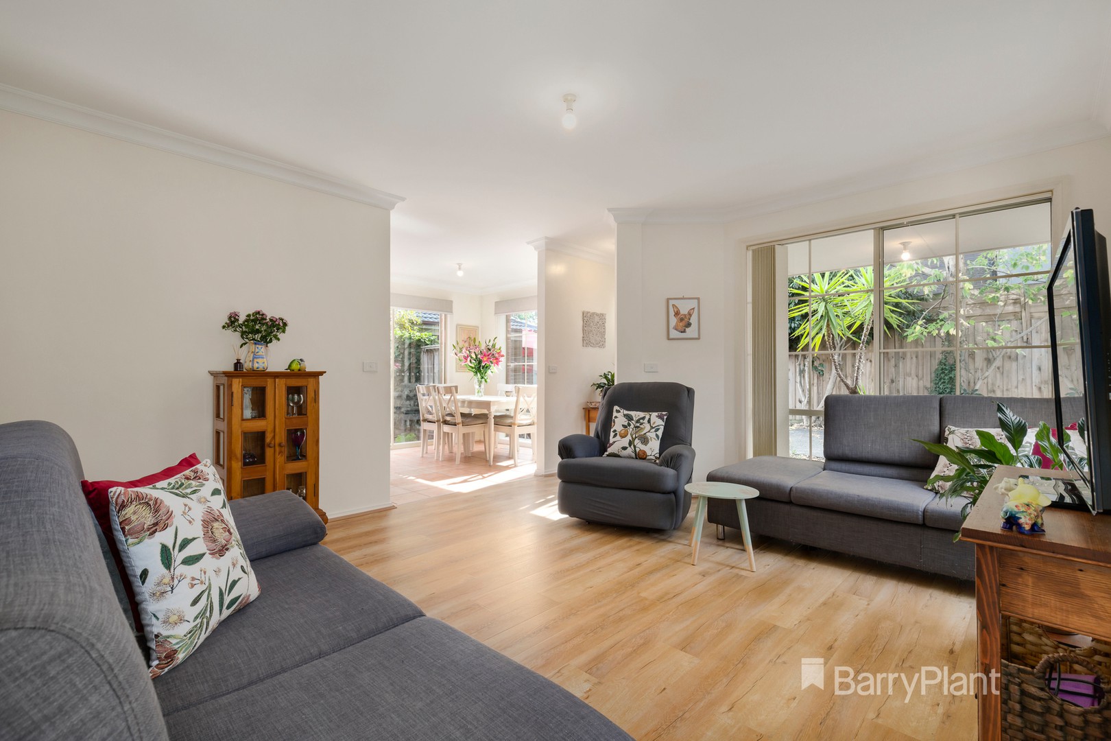 2/8 Alfrick Road, Croydon, VIC 3136, Croydon - Thumbnail 2