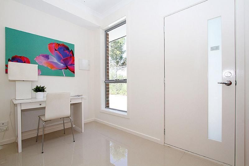 2/8 Barton Street, Reservoir, VIC 3073, Reservoir - Thumbnail 2