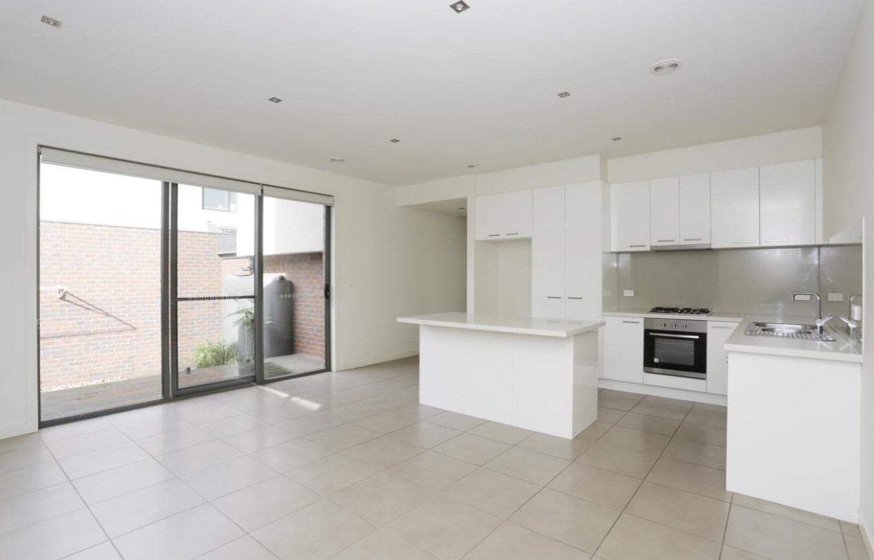 2/8 Boronia Grove, Doncaster East, VIC 3109 - Thumbnail 1 - 11/03/2026