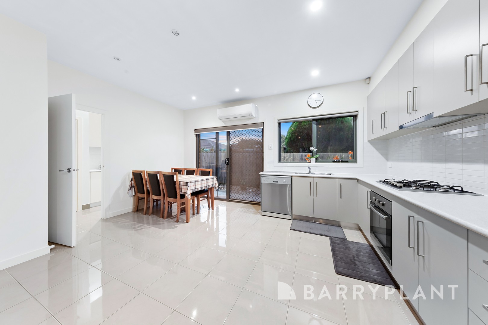 2/8 Damte Place, St Albans, VIC 3021, St Albans - Thumbnail 5
