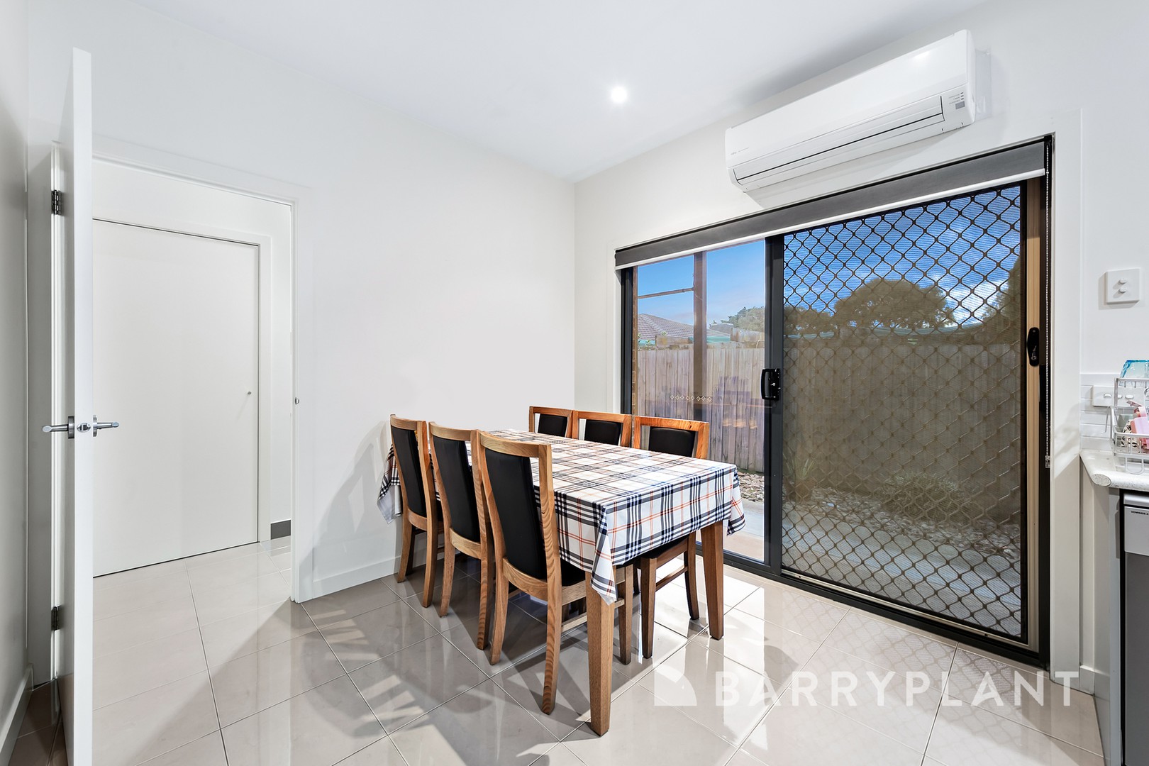 2/8 Damte Place, St Albans, VIC 3021, St Albans - Thumbnail 6