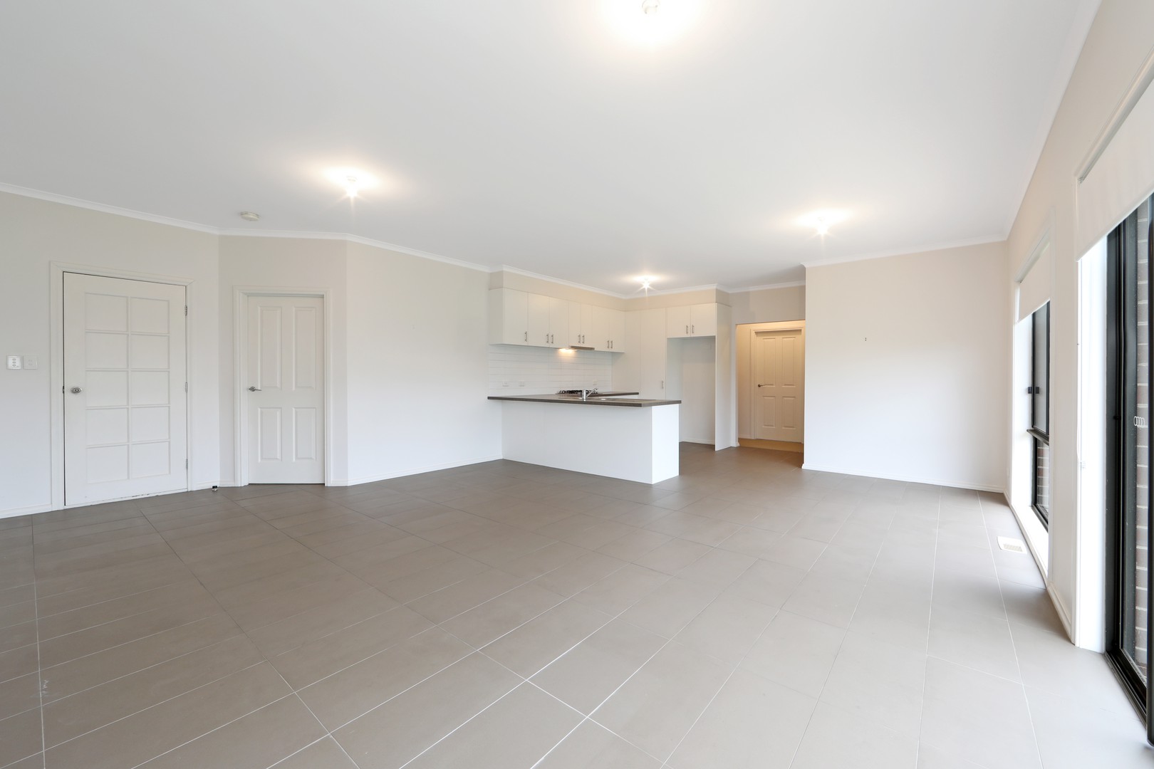 2/8 Denver  Crescent, Rowville, VIC 3178, Rowville - Thumbnail 4