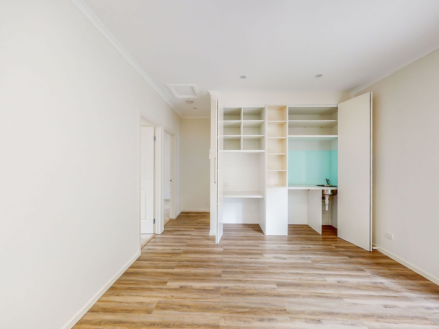 2/8 Devon Drive, Doncaster East, VIC 3109, Doncaster East - Thumbnail 3