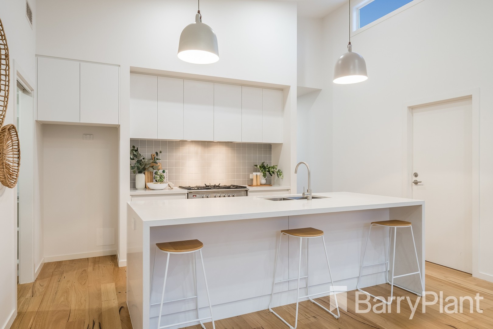 2/8 Donald StreetBelmont, VIC 3216, Belmont - Thumbnail 2
