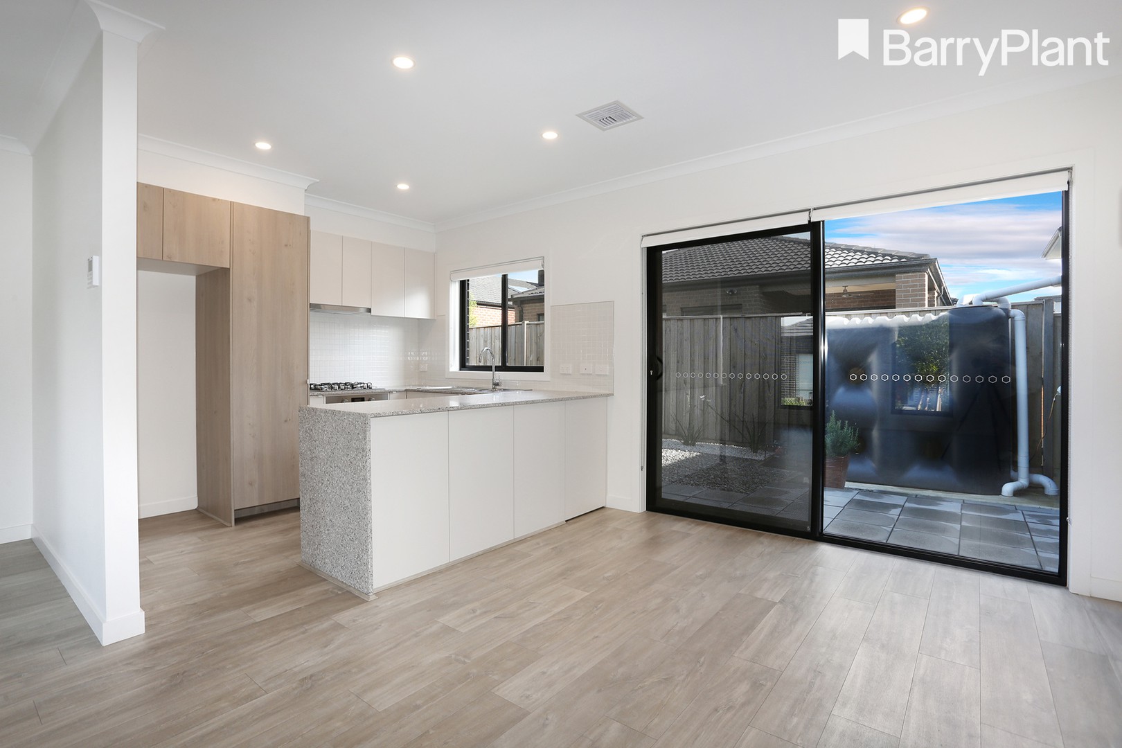 2/8 Faro Street, Point Cook, VIC 3030, Point Cook - Thumbnail 2