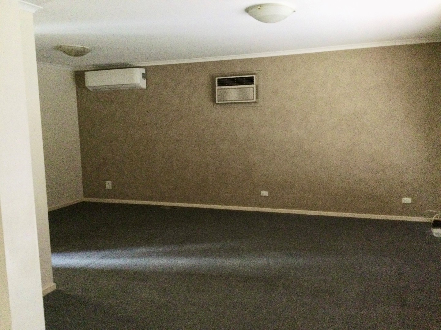 2/8 Greenwood Avenue  Avenue, Ringwood, VIC 3134, Ringwood - Thumbnail 3