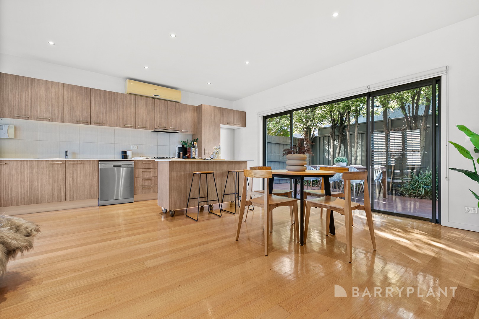 2/8 Gregory Street, Oak Park, VIC 3046, Oak Park - Thumbnail 3