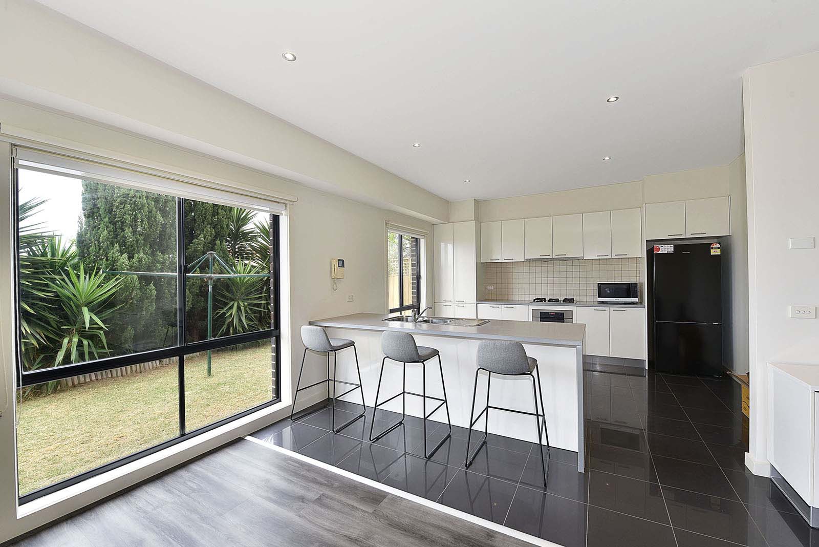 2/8 Gretna Court, Greenvale, VIC 3059, Greenvale - Thumbnail 3