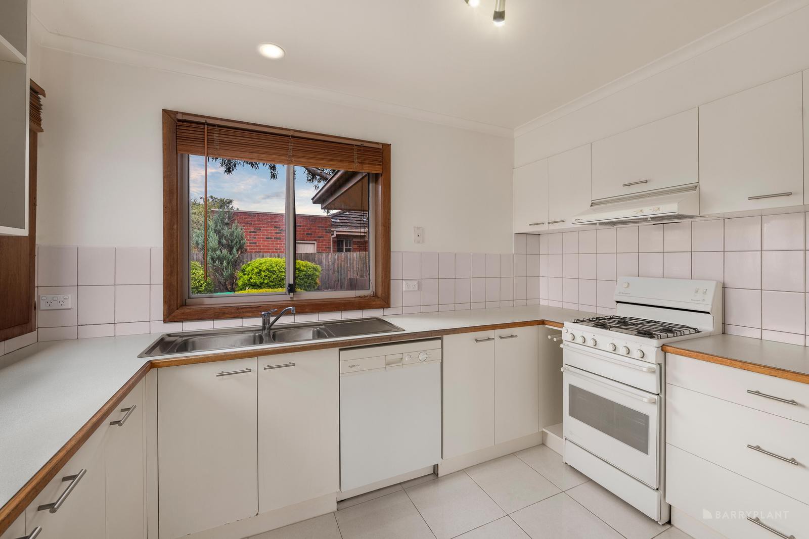 2/8 Lawson Parade, Heidelberg Heights, VIC 3081, Heidelberg Heights - Thumbnail 3