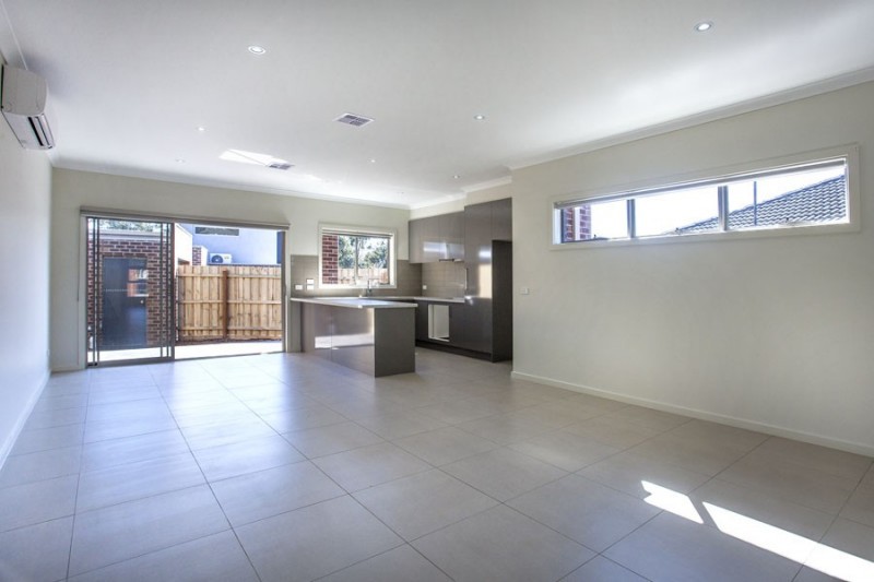 2/8 Marie Close, Tullamarine, VIC 3043, Tullamarine - Thumbnail 2