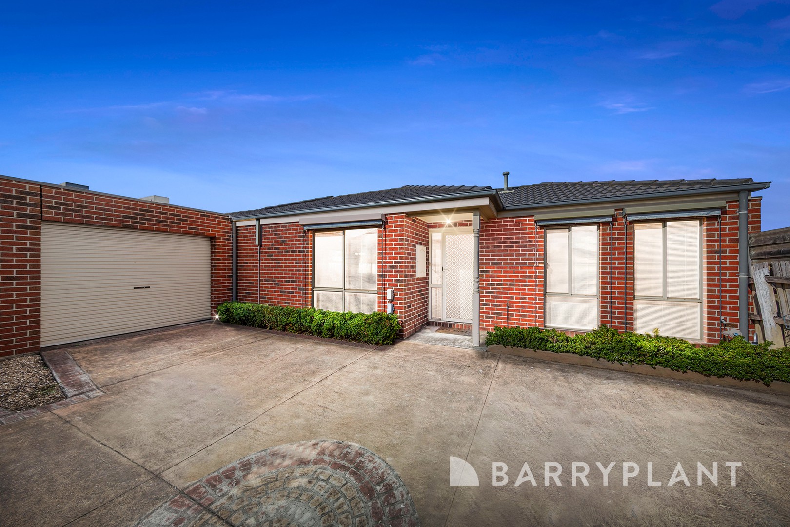 2/8 Michael Avenue, St Albans, VIC 3021 - Thumbnail 2 - 27/03/2025