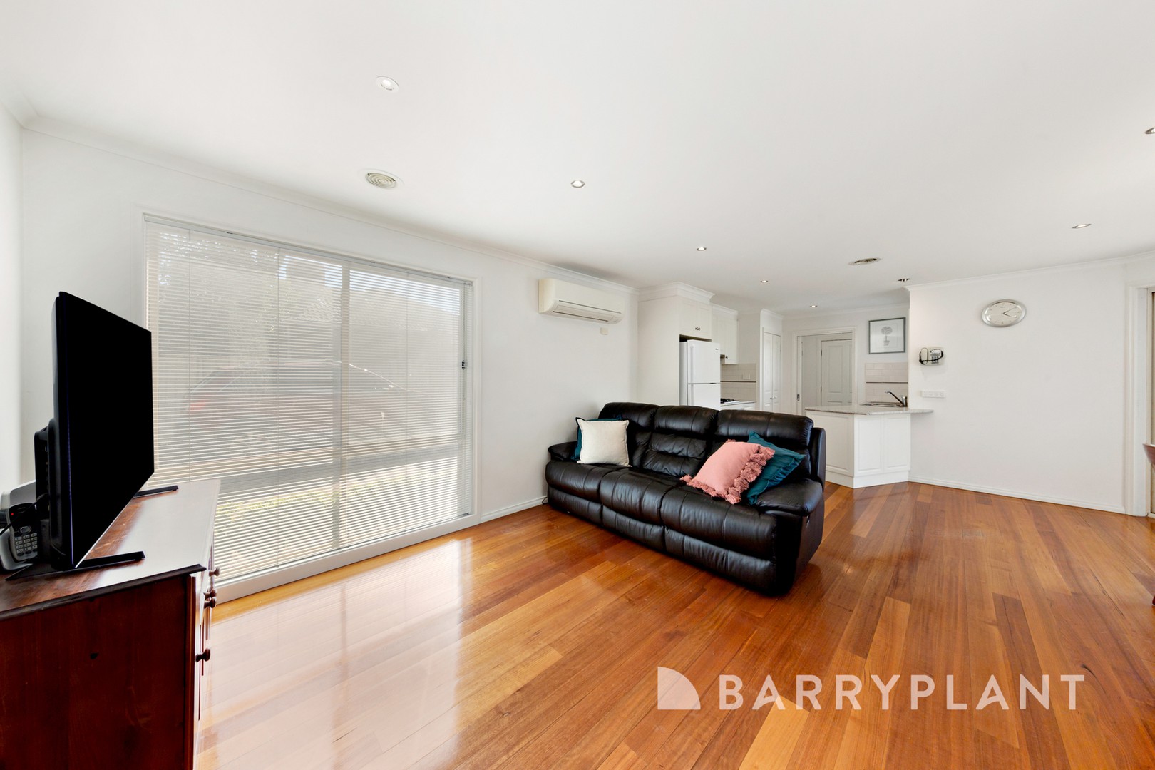 2/8 Michael Avenue, St Albans, VIC 3021, St Albans - Thumbnail 4