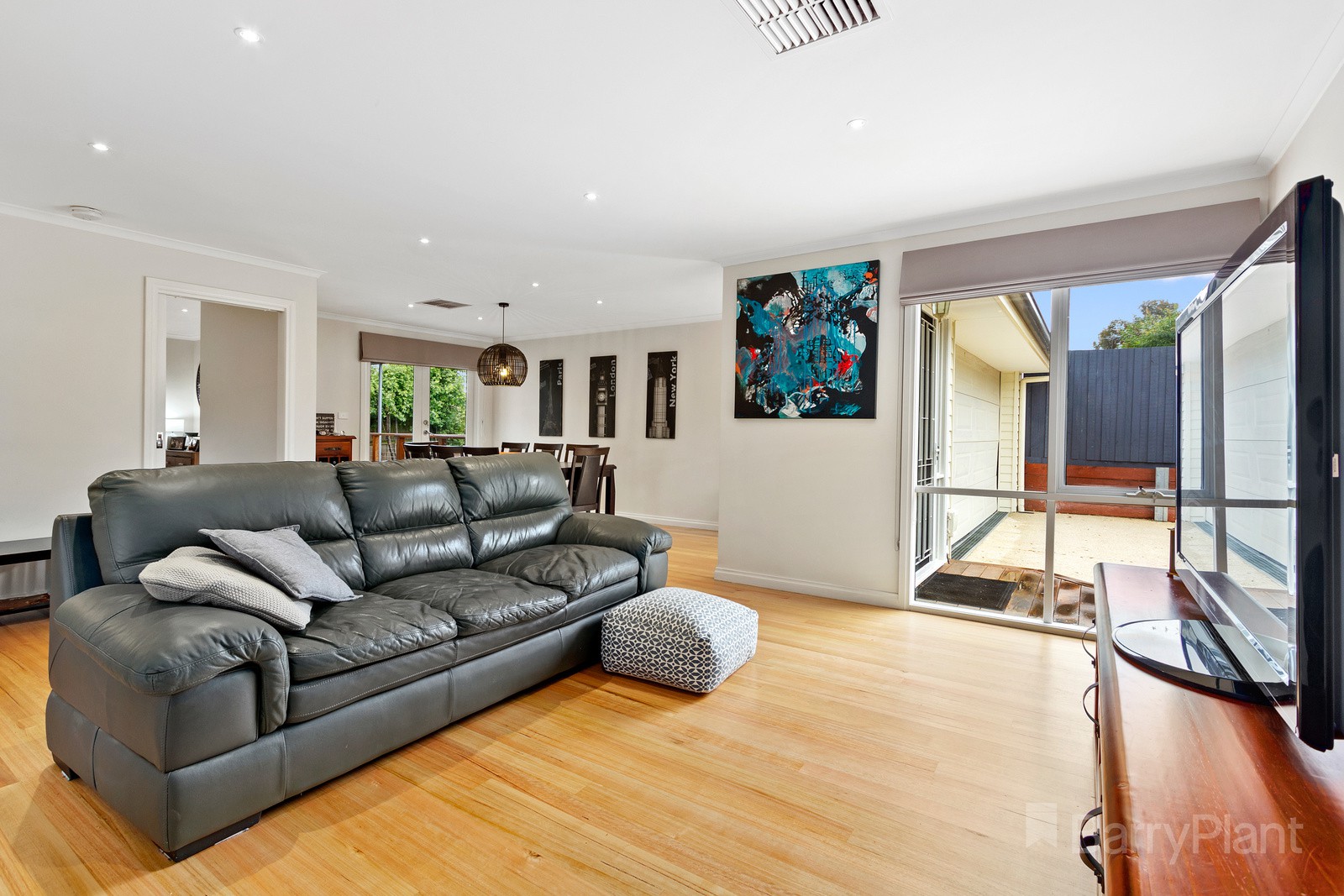 2/8 Paton CrescentBoronia, VIC 3155, Boronia - Thumbnail 2