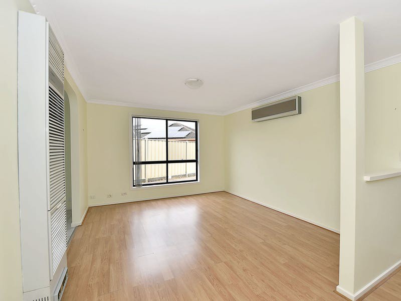 2/8 Pilain Crescent, Keilor Downs, VIC 3038 - Thumbnail 1 - 17/11/2025