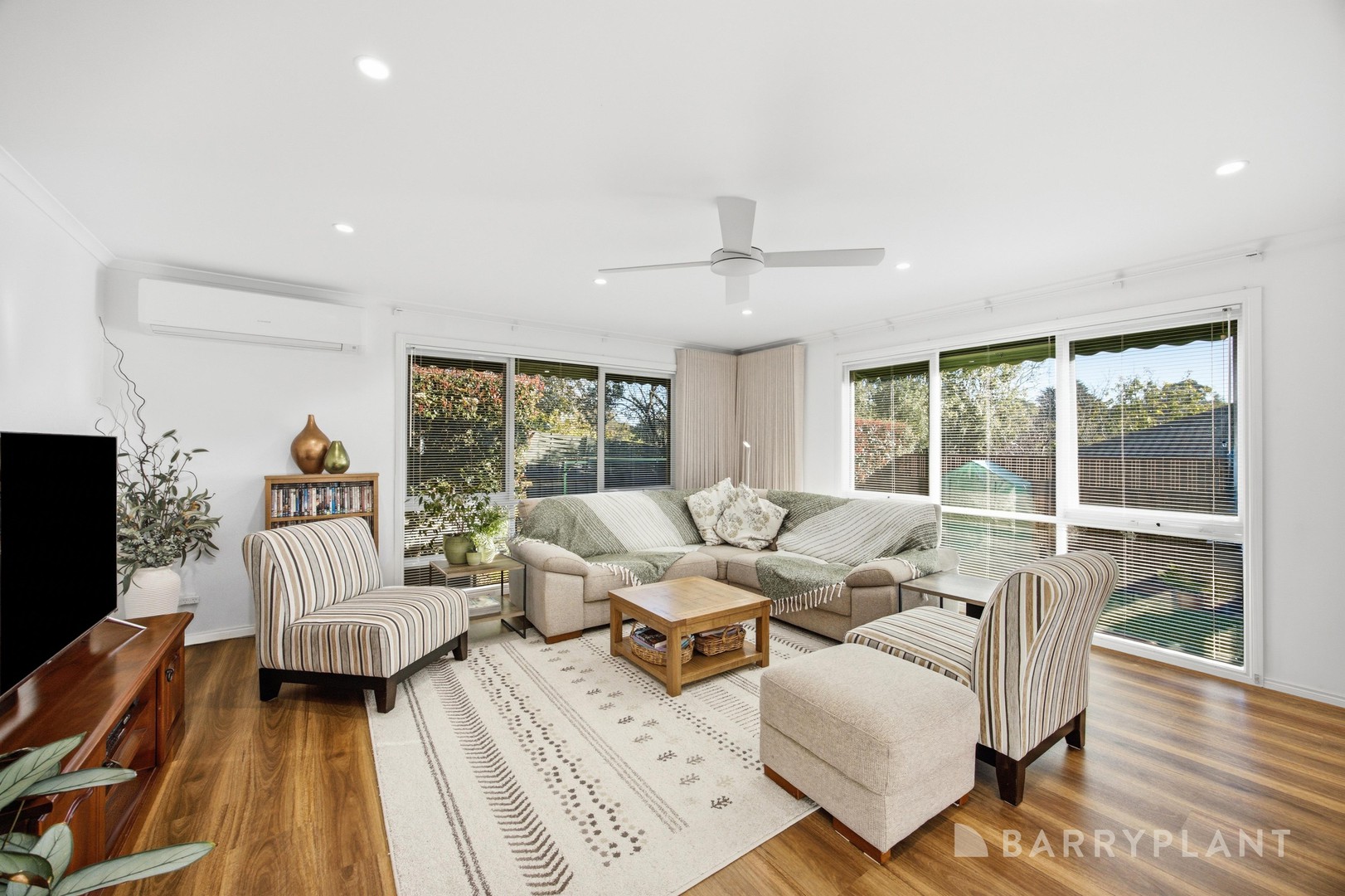 2/8 Price Street, Mitcham, VIC 3132 - Thumbnail 2 - 03/09/2026