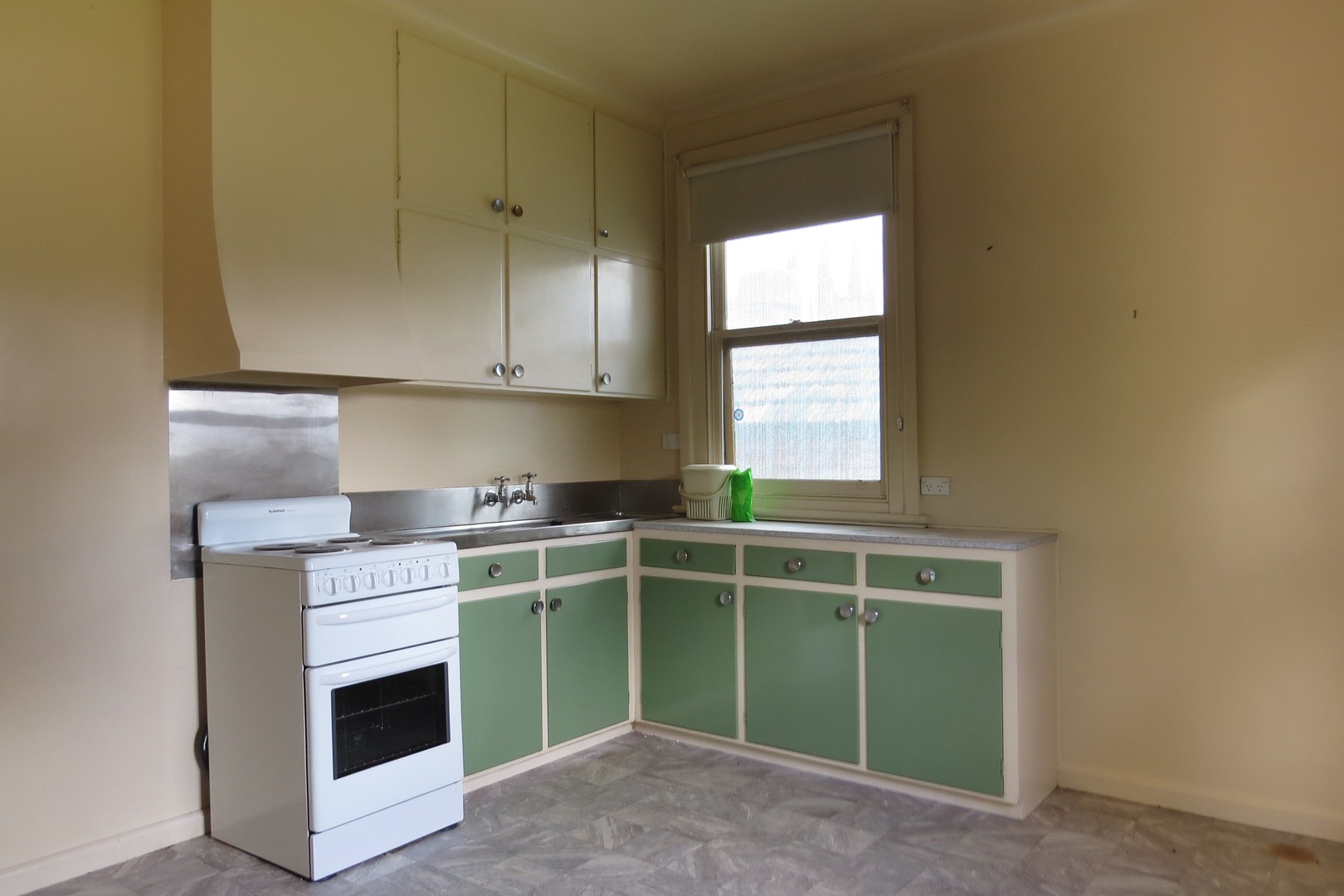 2/8 Reverie Street, Bendigo, VIC 3550 - Thumbnail 2 - 10/11/2021