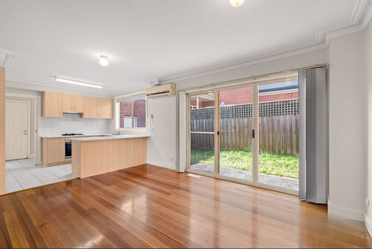 2/8 Roger Street, Doncaster East, VIC 3109, Doncaster East - Thumbnail 4