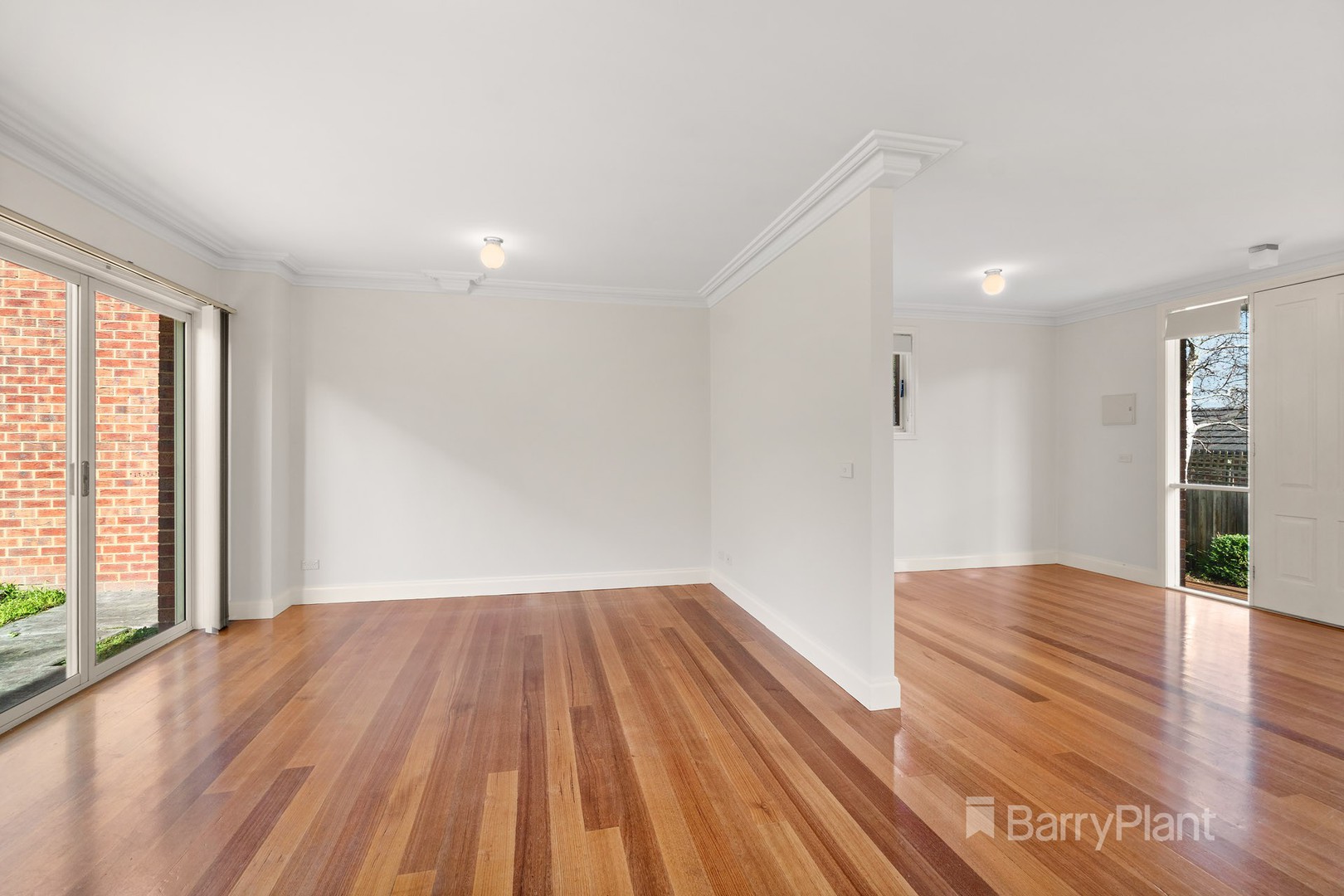 2/8 Roger Street, Doncaster East, VIC 3109, Doncaster East - Thumbnail 5