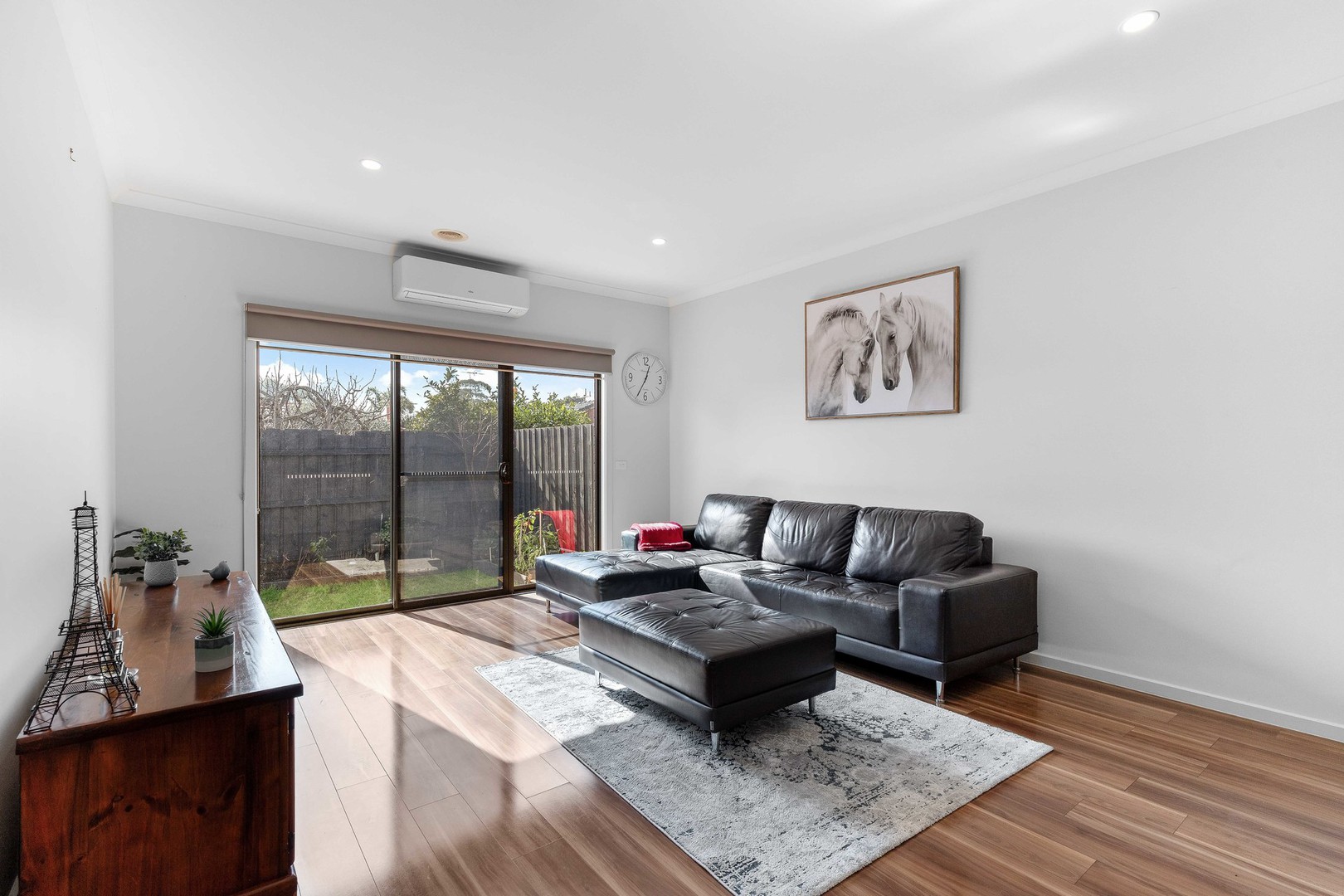 2/8 Shirley Street, St Albans, VIC 3021 - Thumbnail 2 - 24/07/2024