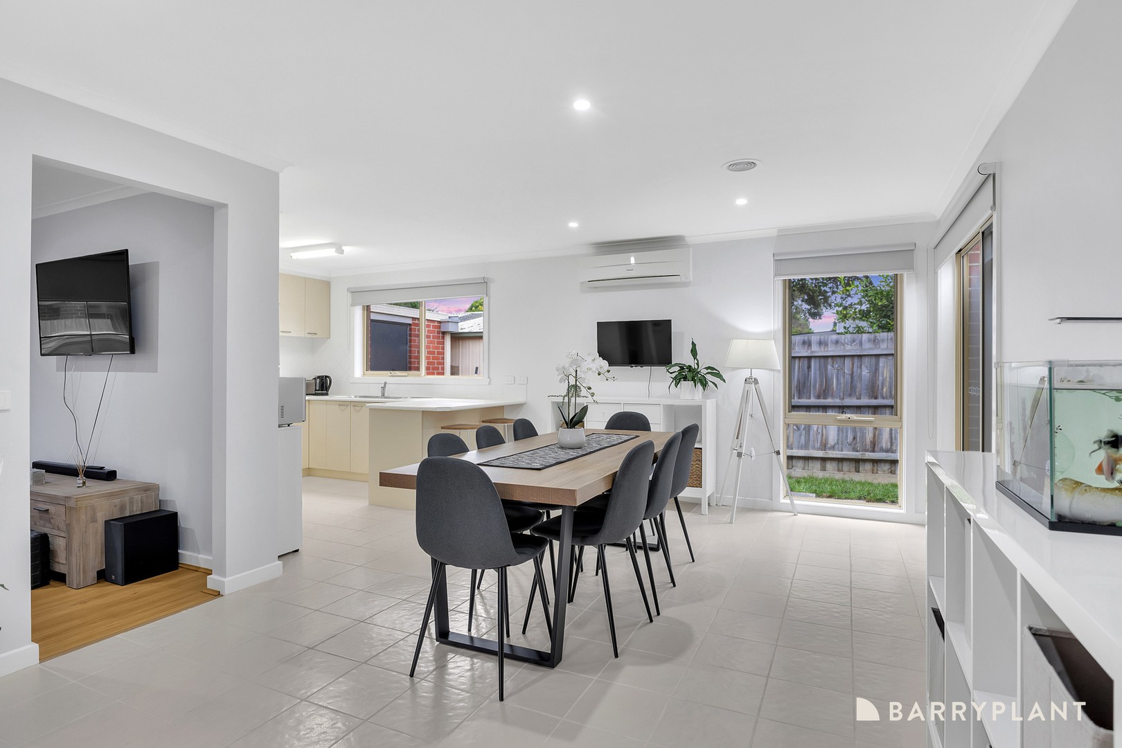 2/8 Sinclair Road, Bayswater, VIC 3153, Bayswater - Thumbnail 4
