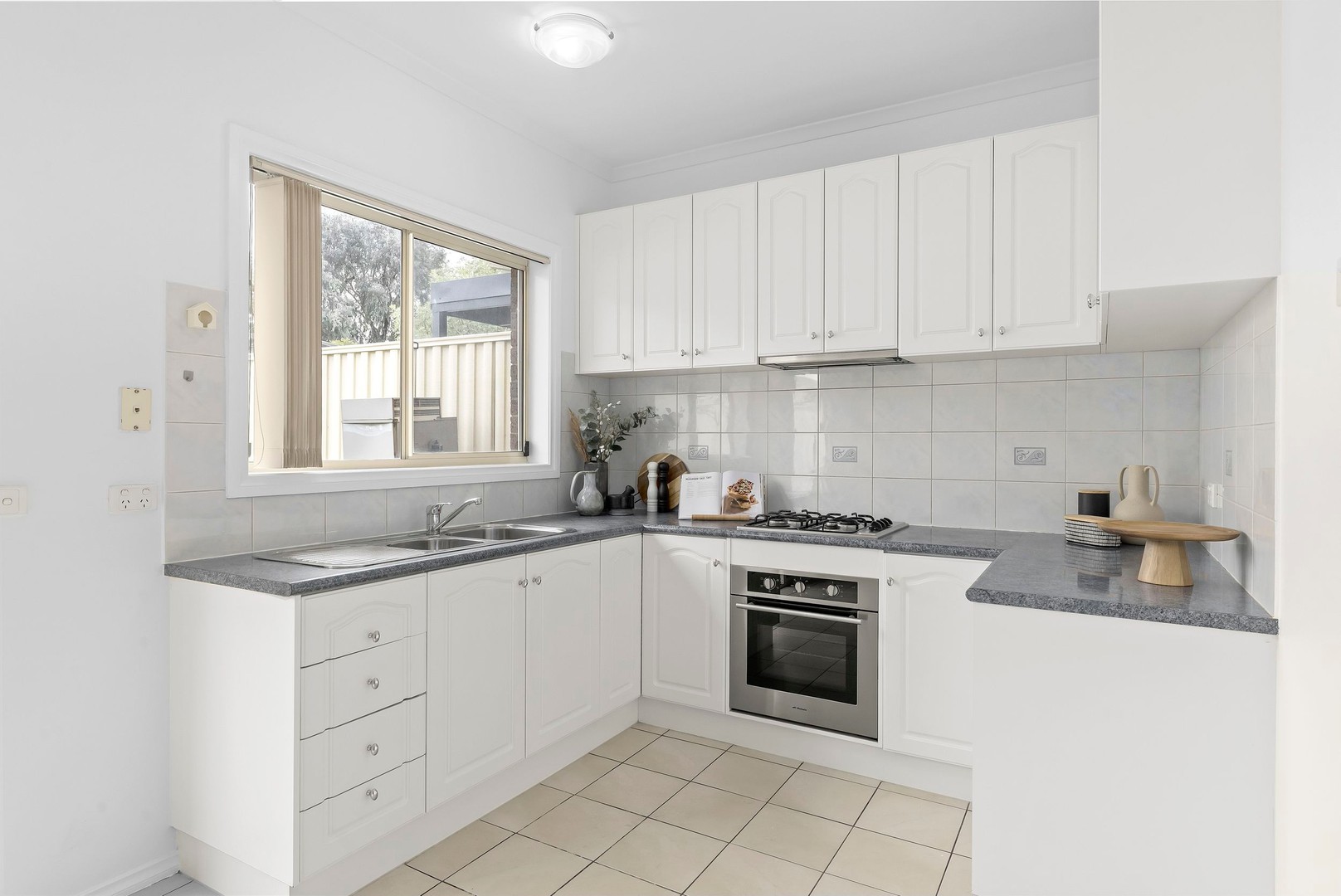 2/8 Swan Street, Keilor Park, VIC 3042, Keilor Park - Thumbnail 5