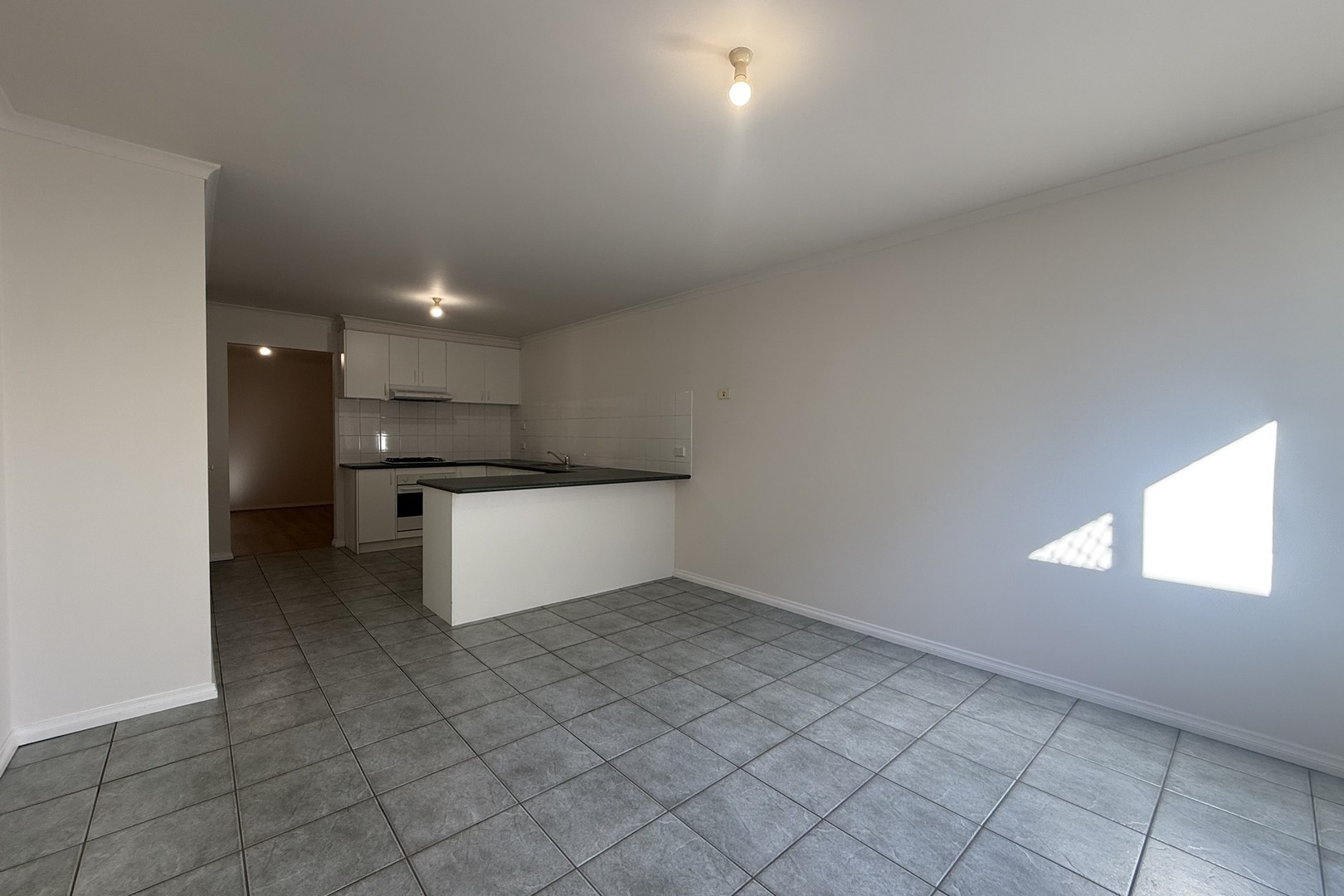 2/8 Timele Drive, Hillside, VIC 3037, Hillside - Thumbnail 3