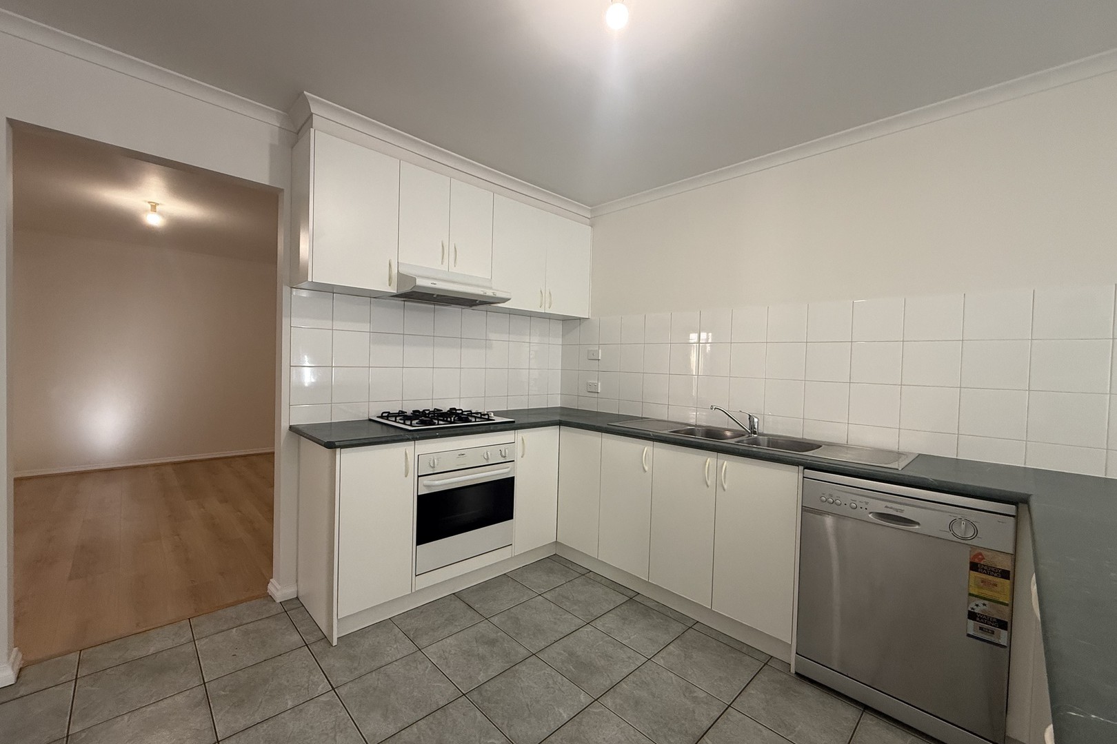 2/8 Timele Drive, Hillside, VIC 3037, Hillside - Thumbnail 4