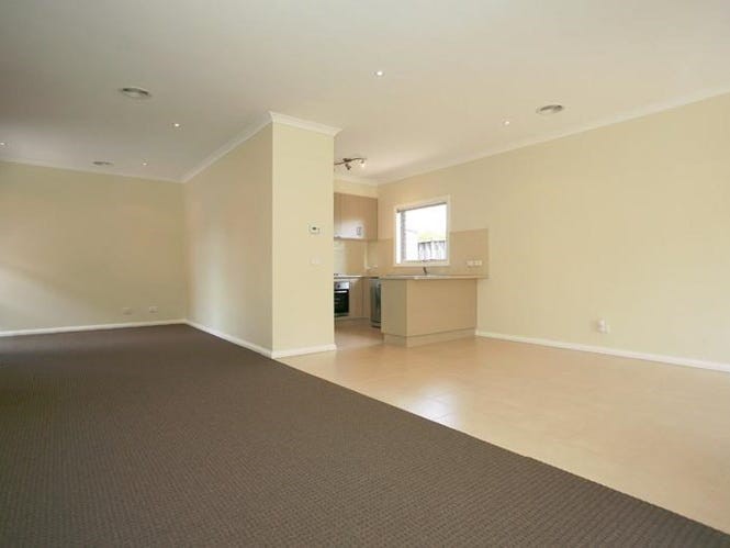2/8 Valerie Street, Noble Park, VIC 3174, Noble Park - Thumbnail 2