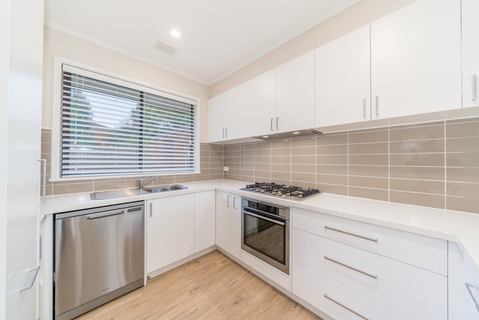 2/8 Westminster Street, Balwyn, VIC 3103, Balwyn - Thumbnail 2