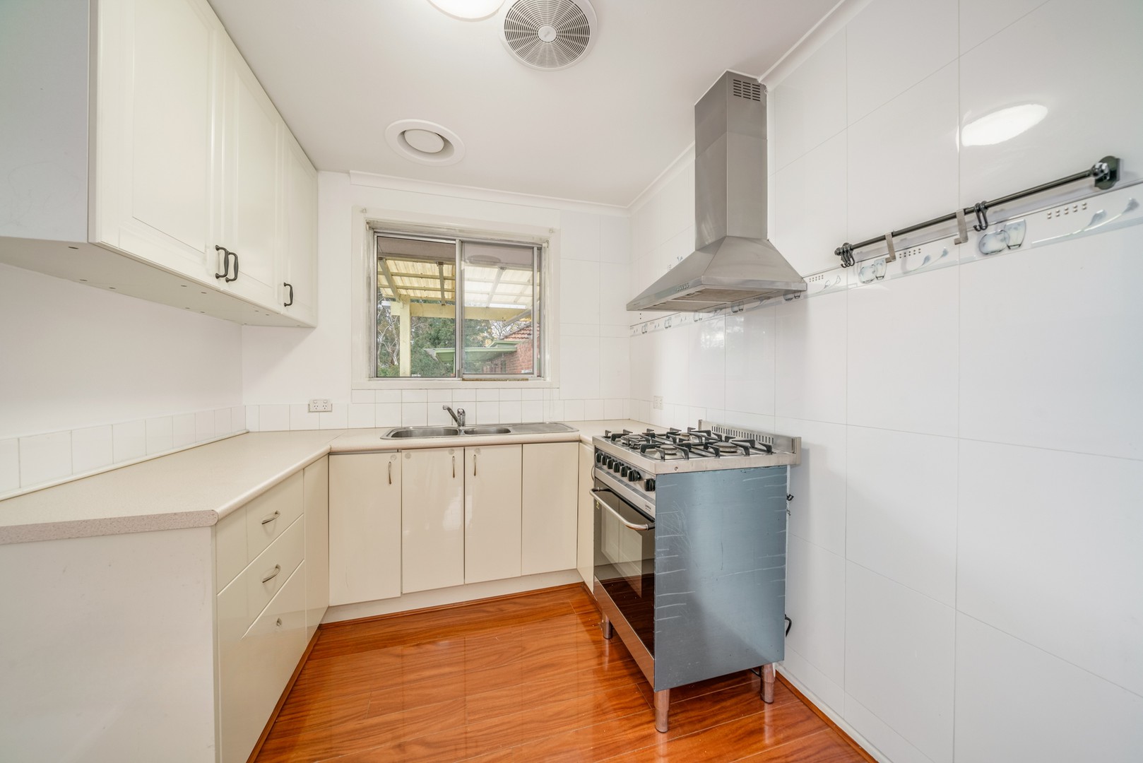 2/8 Willow Avenue, Mitcham, VIC 3132, Mitcham - Thumbnail 4