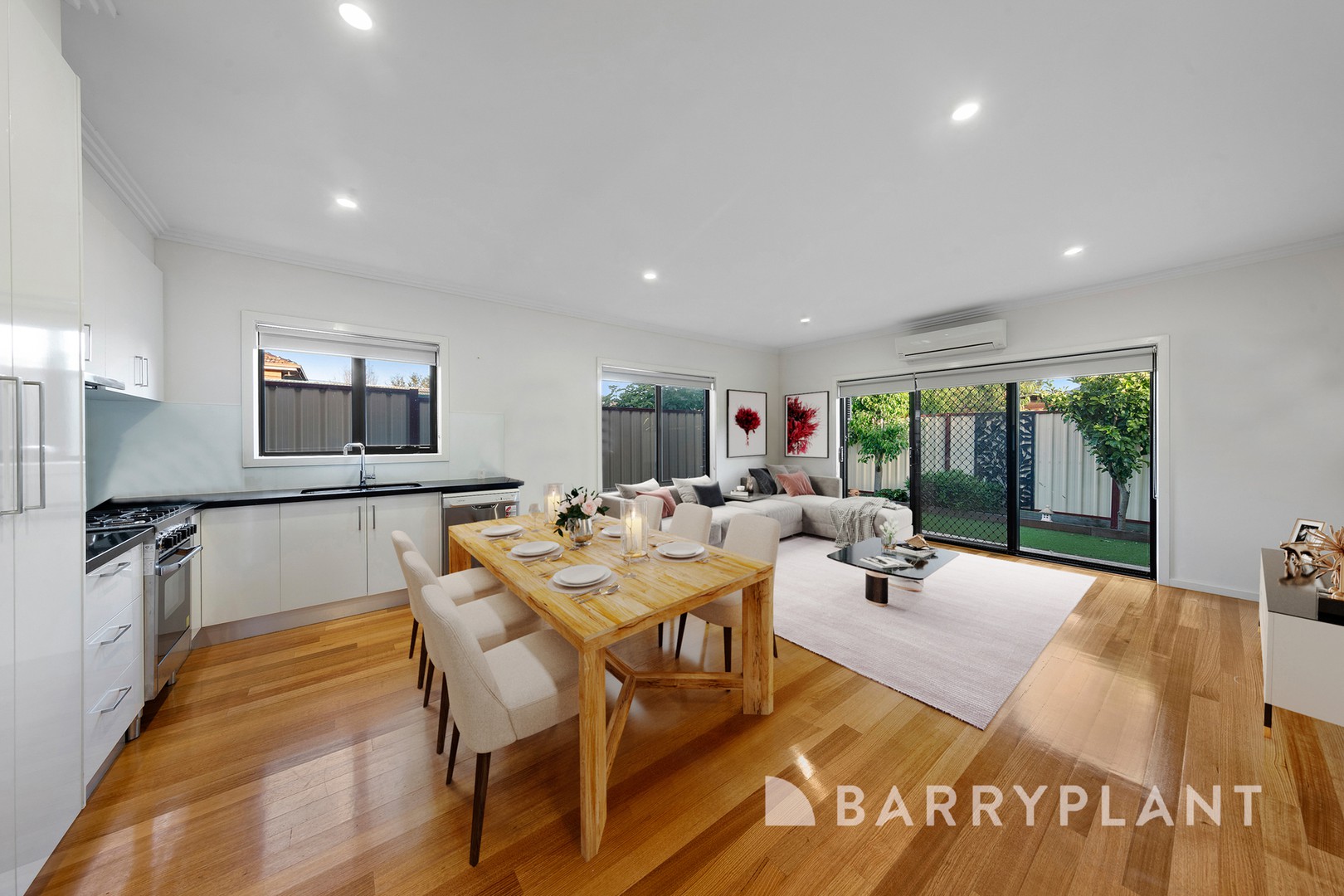 2/80 Errington Road, St Albans, VIC 3021, St Albans - Thumbnail 4