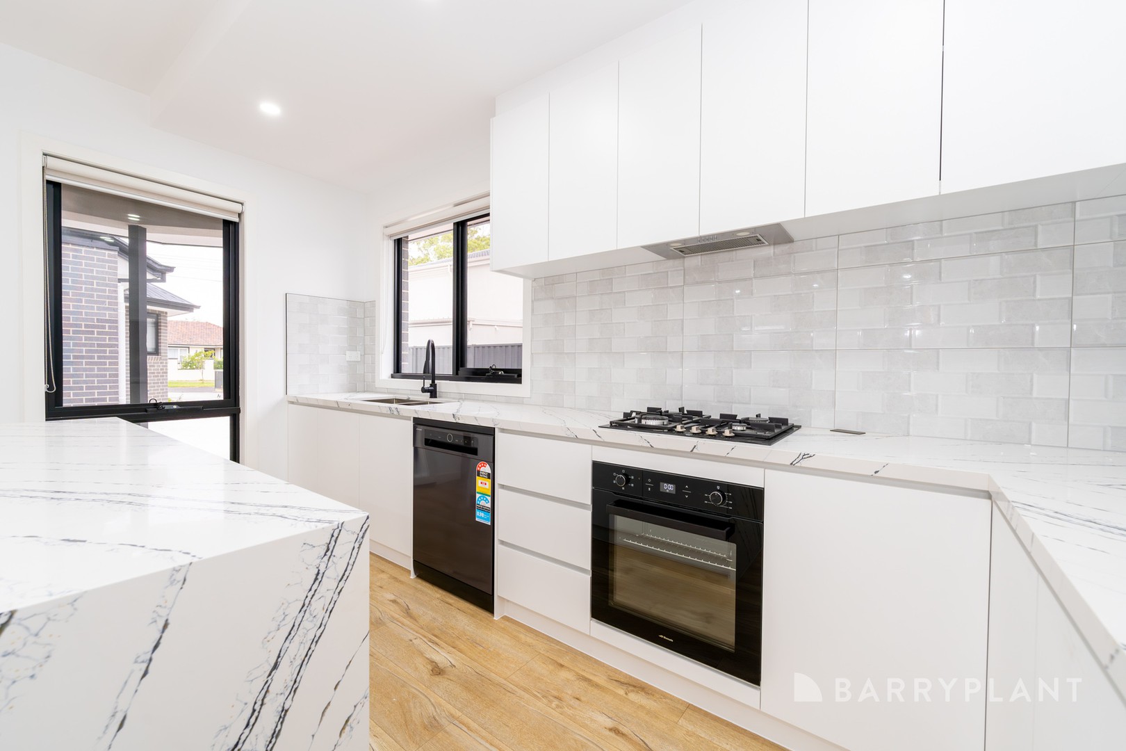 2/81 Tarana Avenue, Glenroy, VIC 3046, Glenroy - Thumbnail 2