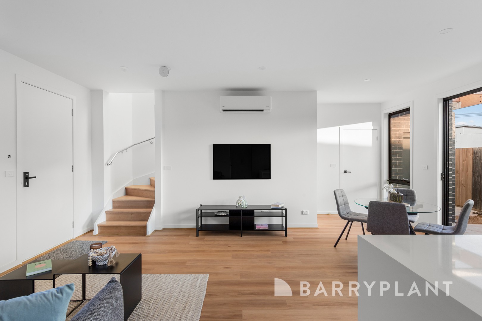 2/82 Helen Street, St Albans, VIC 3021 - Thumbnail 2 - 22/03/2023