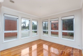 2/83 Dunnings Road, Point Cook, VIC 3030, Point Cook - Thumbnail 2