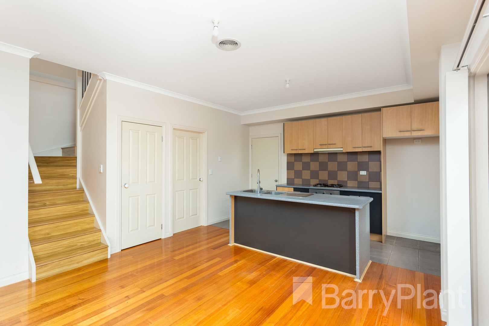 2/83 Dunnings Road, Point Cook, VIC 3030, Point Cook - Thumbnail 5