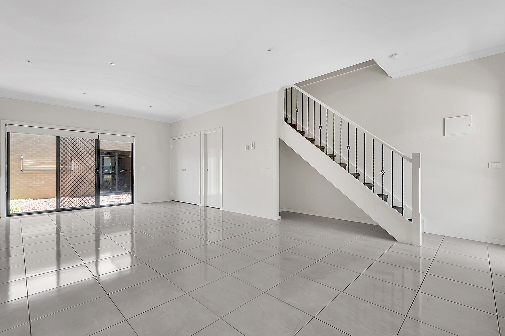 2/85 Grevillea Street, Craigieburn, VIC 3064, Craigieburn - Thumbnail 2