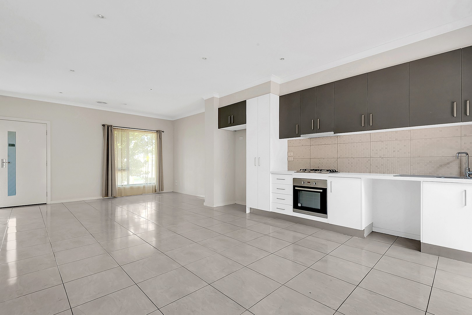 2/85 Grevillea Street, Craigieburn, VIC 3064, Craigieburn - Thumbnail 7