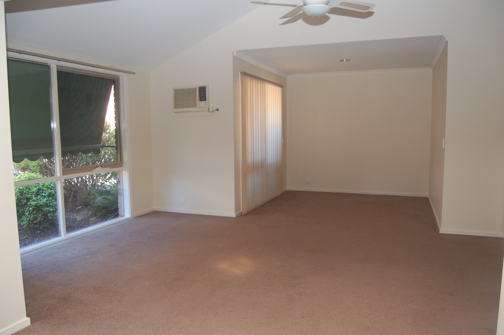 2/85 Park Road, Eltham, VIC 3095, Eltham - Thumbnail 4