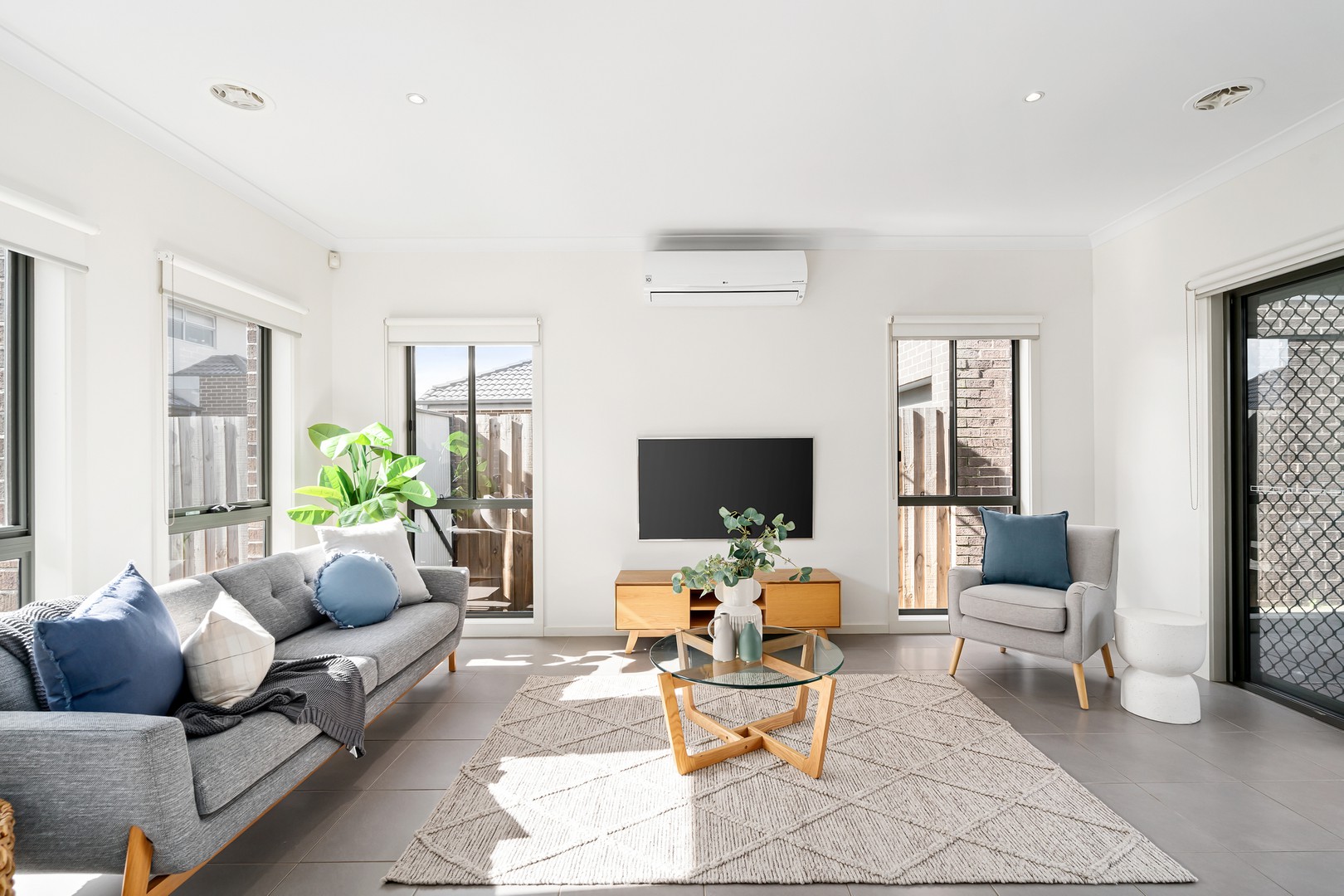 2/89 Hargreaves Crescent, Braybrook, VIC 3019, Braybrook - Thumbnail 2