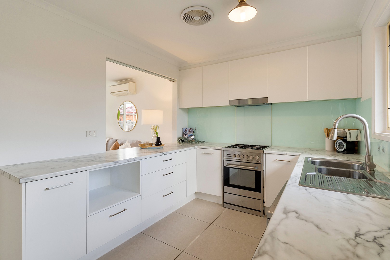 2/89 Hothlyn Drive, Craigieburn, VIC 3064, Craigieburn - Thumbnail 3