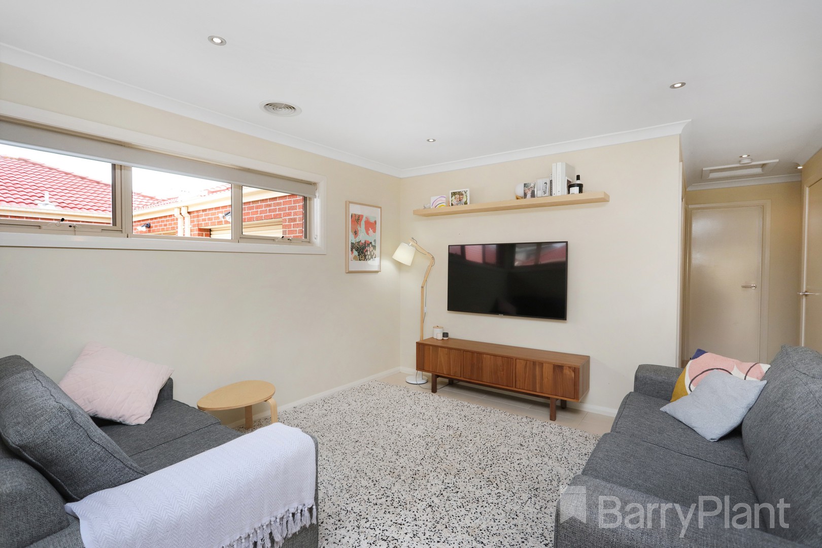 2/89 Quinn Street, Deer Park, VIC 3023, Deer Park - Thumbnail 2