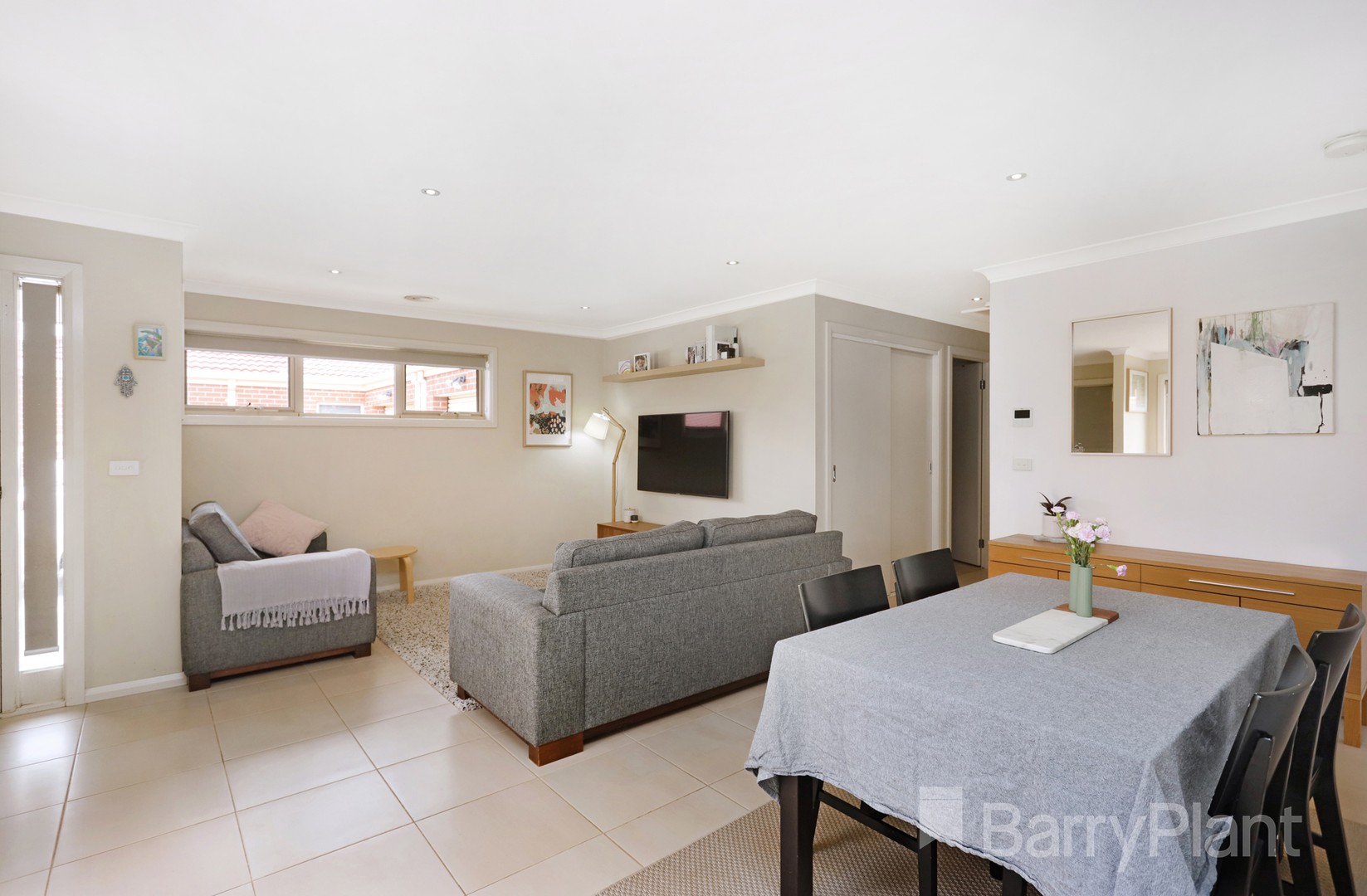 2/89 Quinn  Street, Deer Park, VIC 3023 - Thumbnail 2 - 24/11/2021