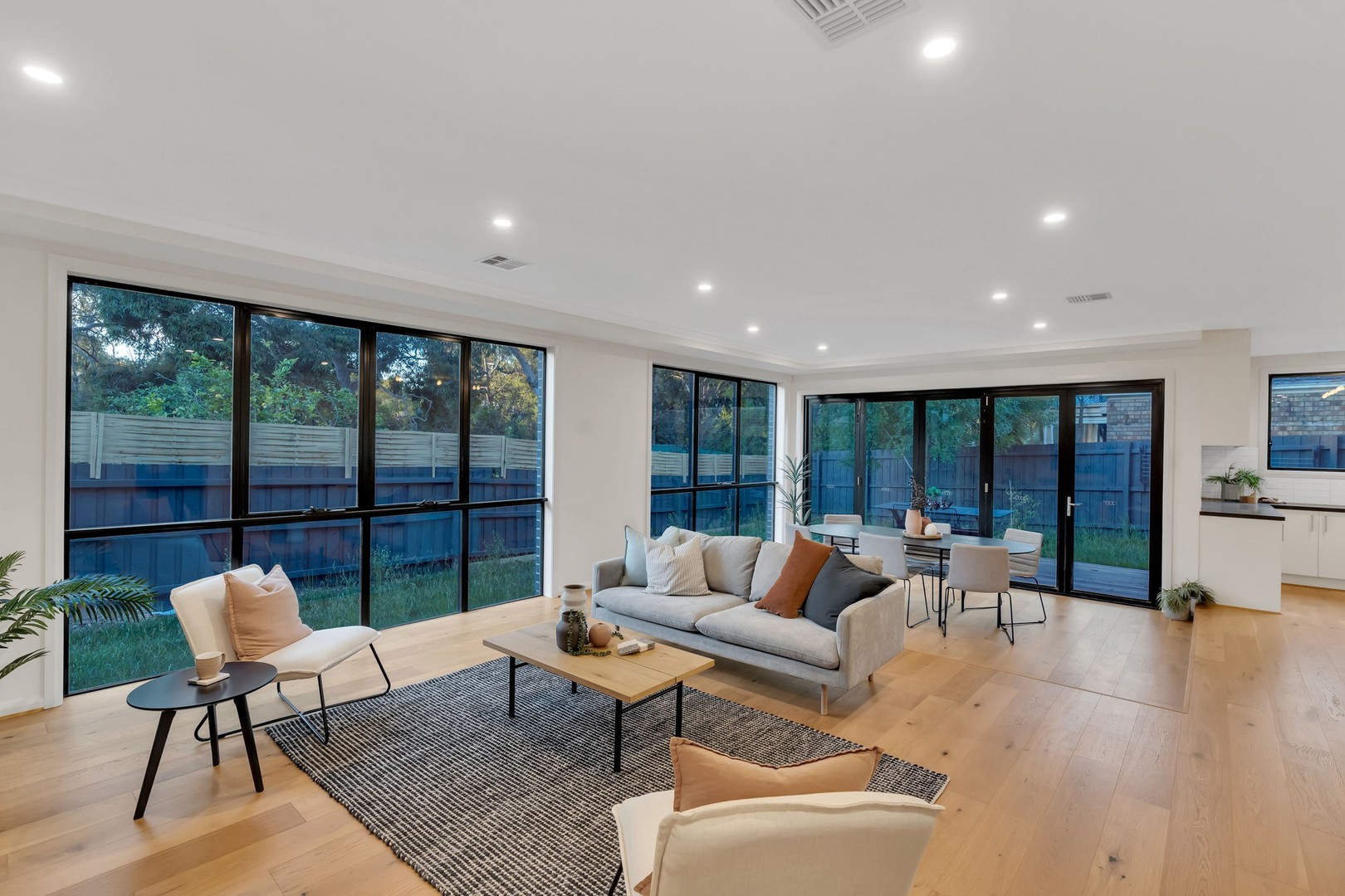 2/9 Anthony DriveMount Waverley, VIC 3149, Mount Waverley - Thumbnail 3
