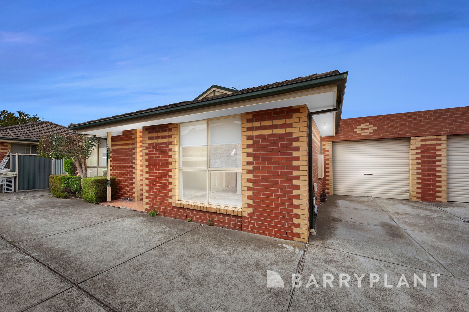 2/9 Conrad Street, St Albans, VIC 3021, St Albans - Thumbnail 2