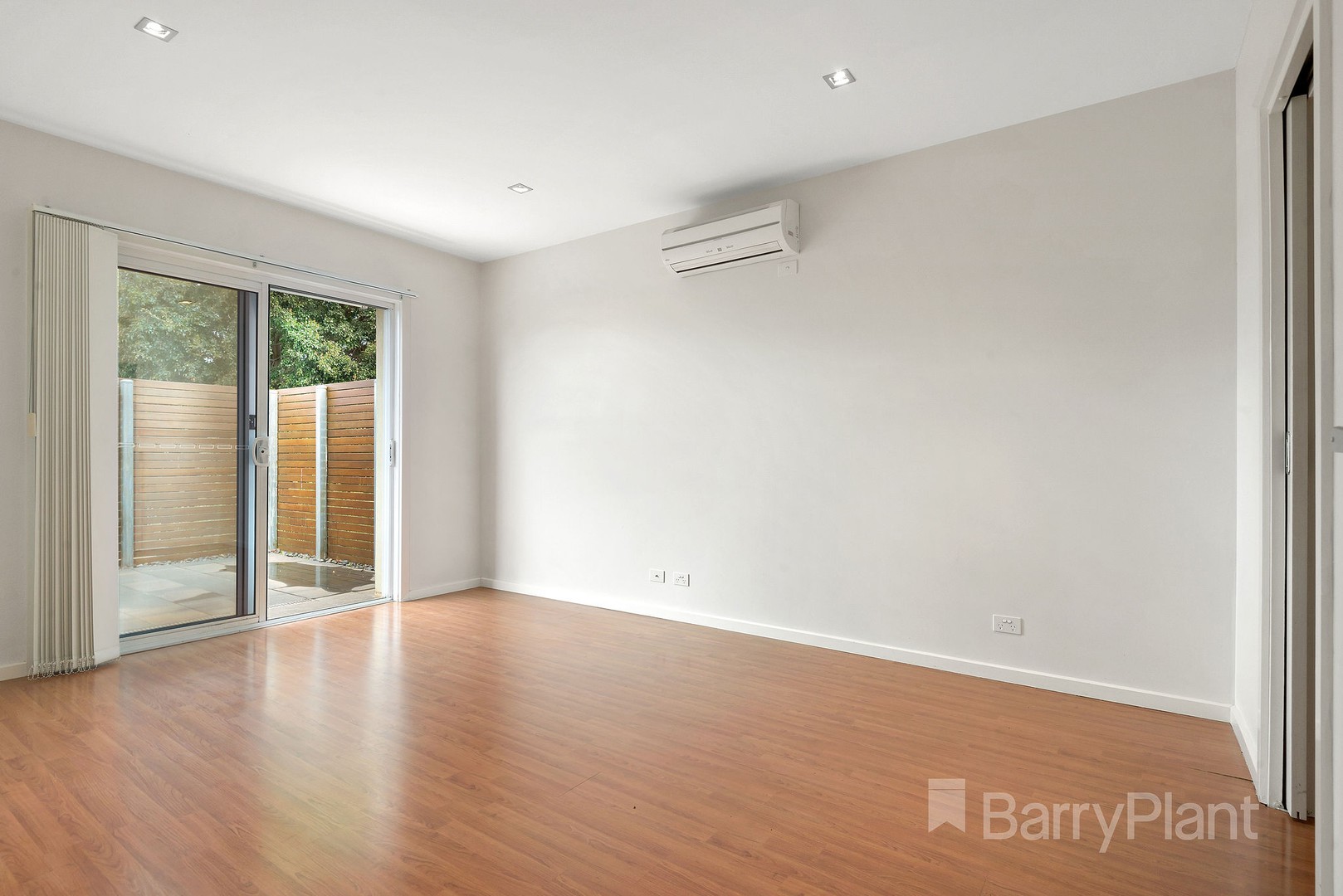 2/9 Coolac Street, Cheltenham, VIC 3192, Cheltenham - Thumbnail 3