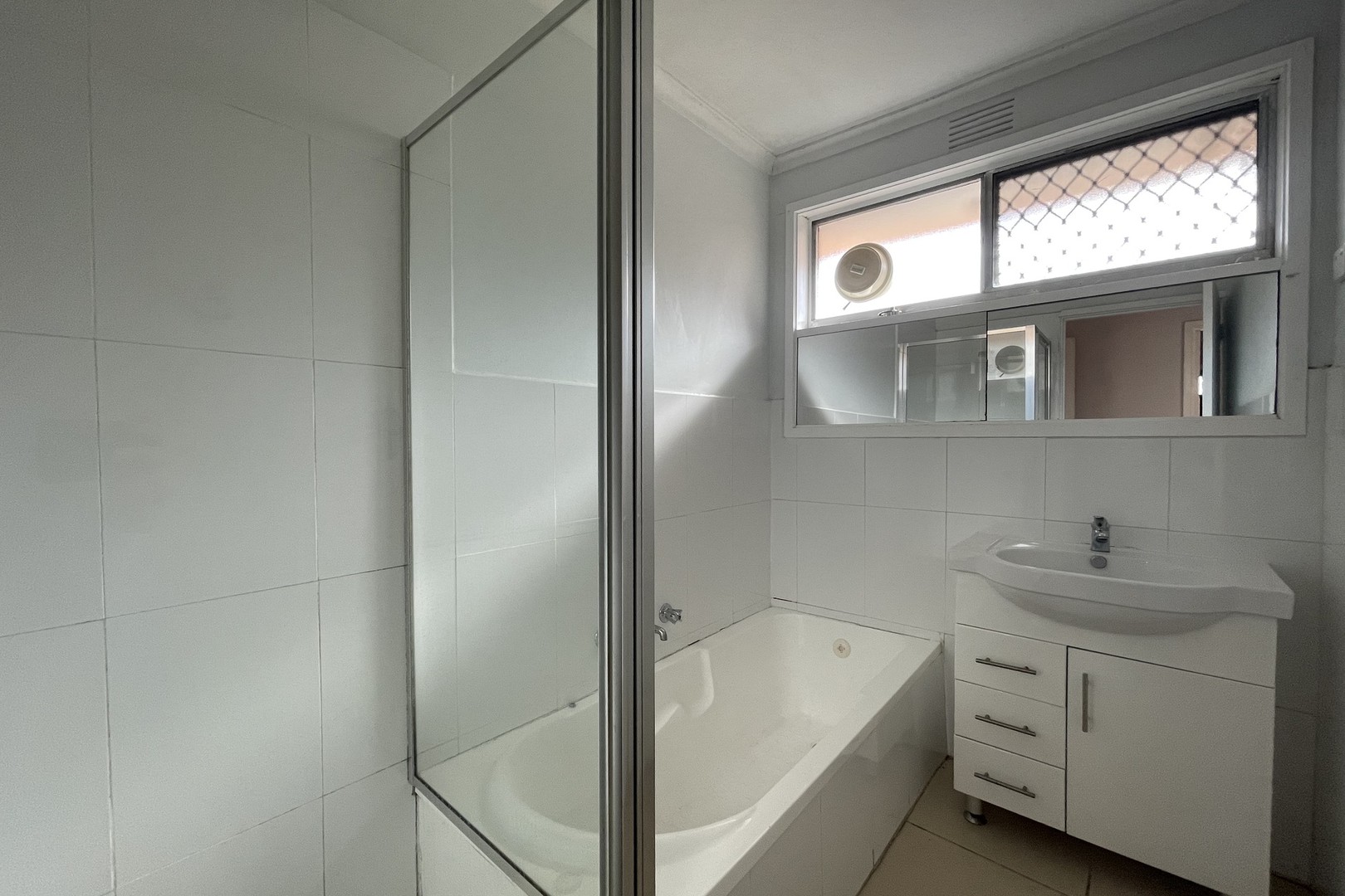 2/9 Daventry Street, Reservoir, VIC 3073, Reservoir - Thumbnail 8